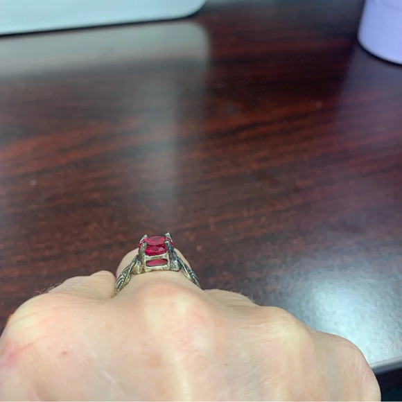 Avon Sterling Silver  synthetic Ruby Red Gemstone Women's Ring size 9 NIB - Picture 5 of 6